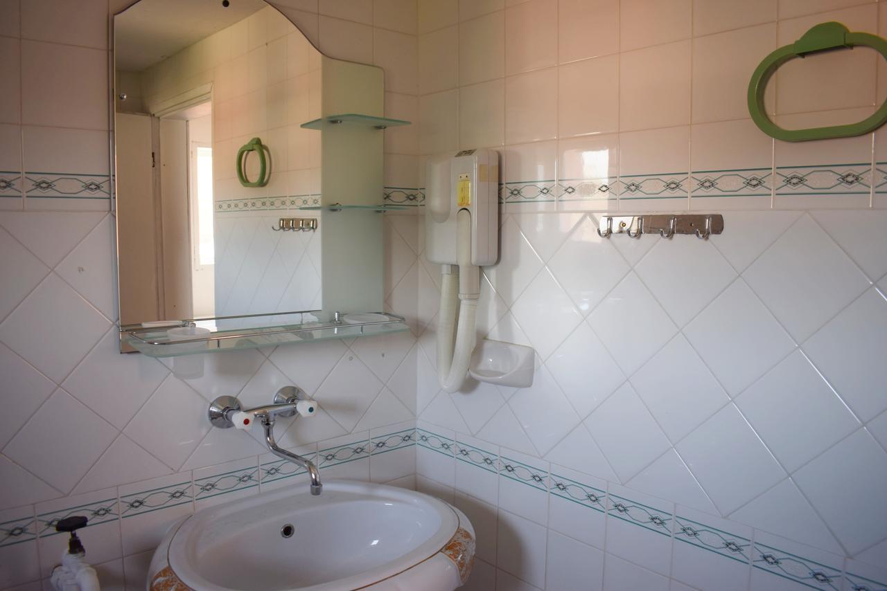 Royal Hostel Varna ภายนอก รูปภาพ